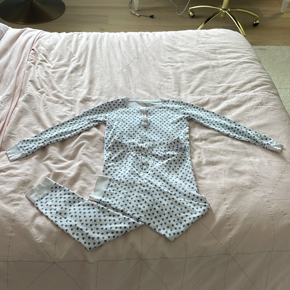Roller Rabbit pajama set - kids size 12 - white with blue hearts - gently used